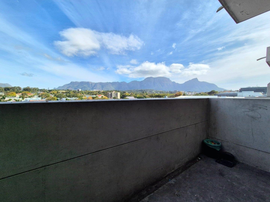 1 Bedroom Property for Sale in Wynberg Western Cape